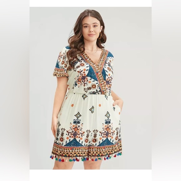 Dresses & Skirts - Bloomchic Bandana Print Trim Ruffles Sleeve Pocket Wrap Romper Ivory 18-20 NWOT